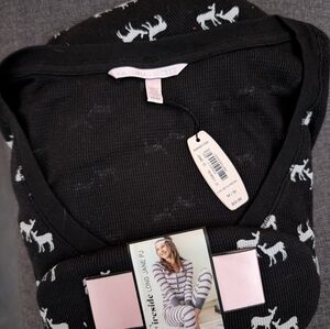 Victoria's Secret Foreside Thermal Black Pajama Set with White Patterns